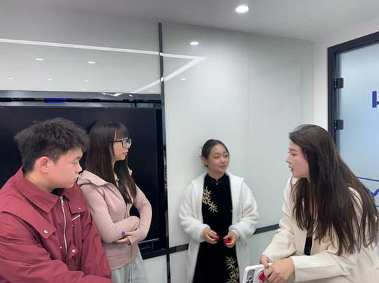 690d98d56bcb7.png image.png